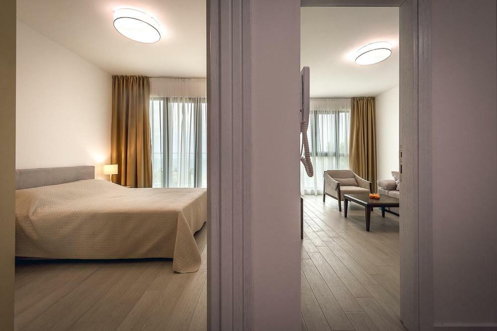 Adria Lux Apartmens 2 สเวติ สเตฟาน ภายนอก รูปภาพ