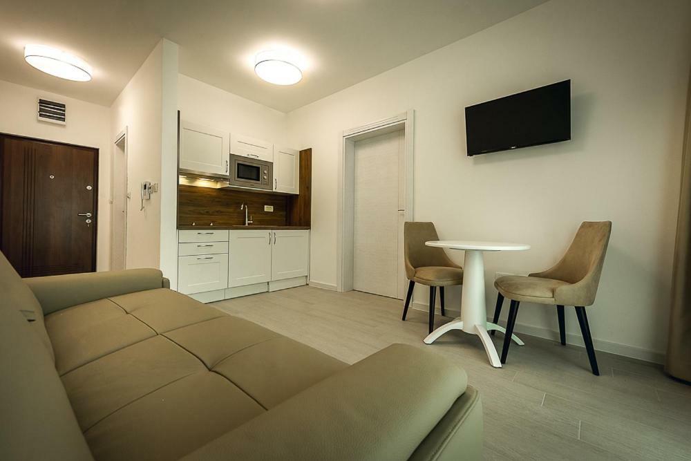 Adria Lux Apartmens 2 สเวติ สเตฟาน ภายนอก รูปภาพ