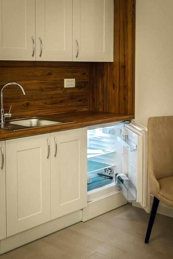 Adria Lux Apartmens 2 สเวติ สเตฟาน ภายนอก รูปภาพ